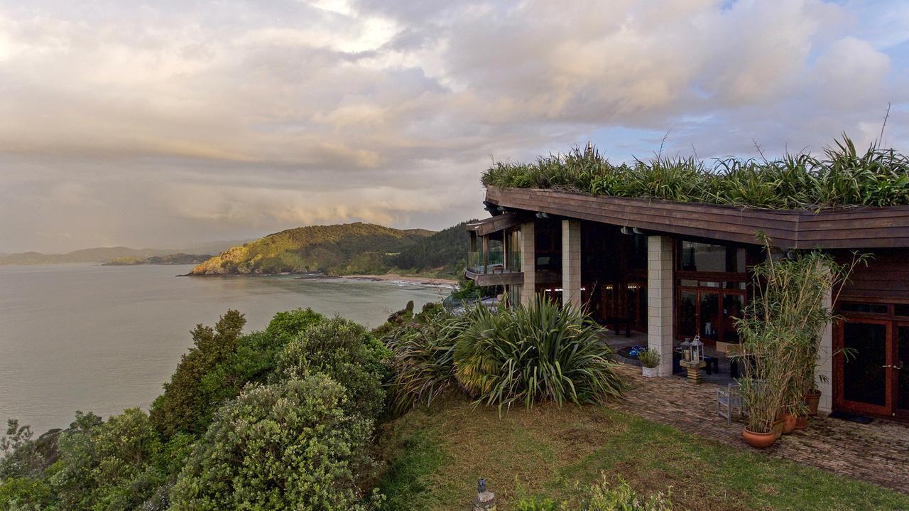 Donkey Bay Inn Russell Esterno foto